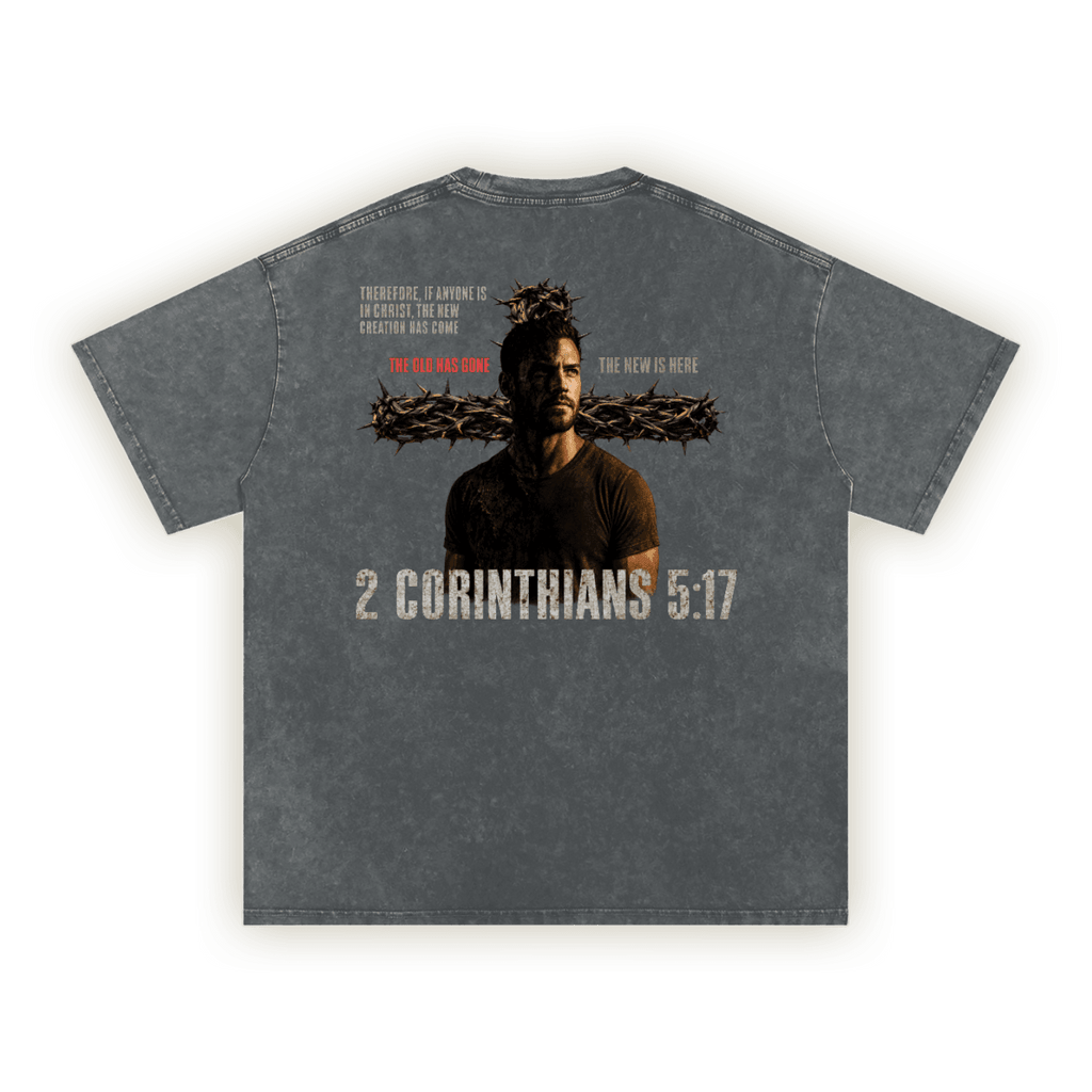 2 Corinthians 5:17 | Koptatott oversize póló - FatherGlorified