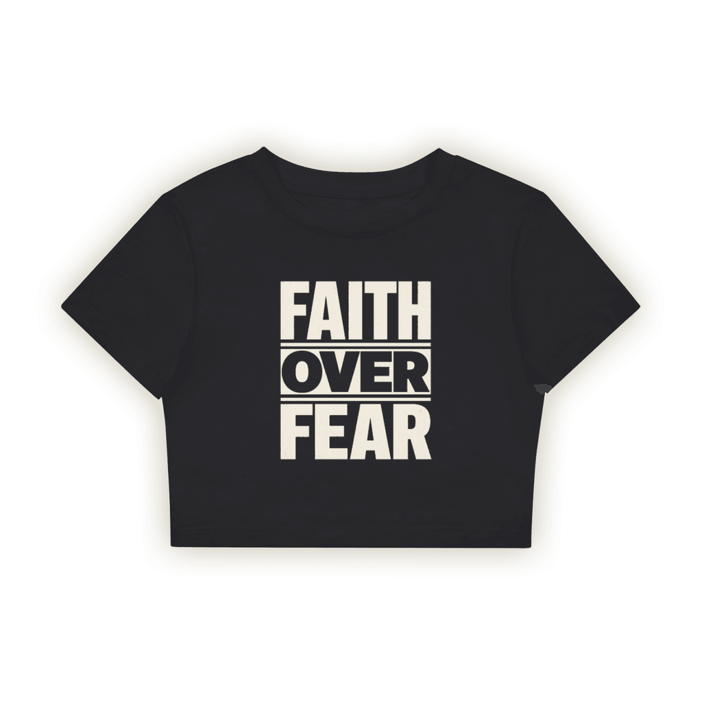 Faith Over Fear | Testhezálló crop póló